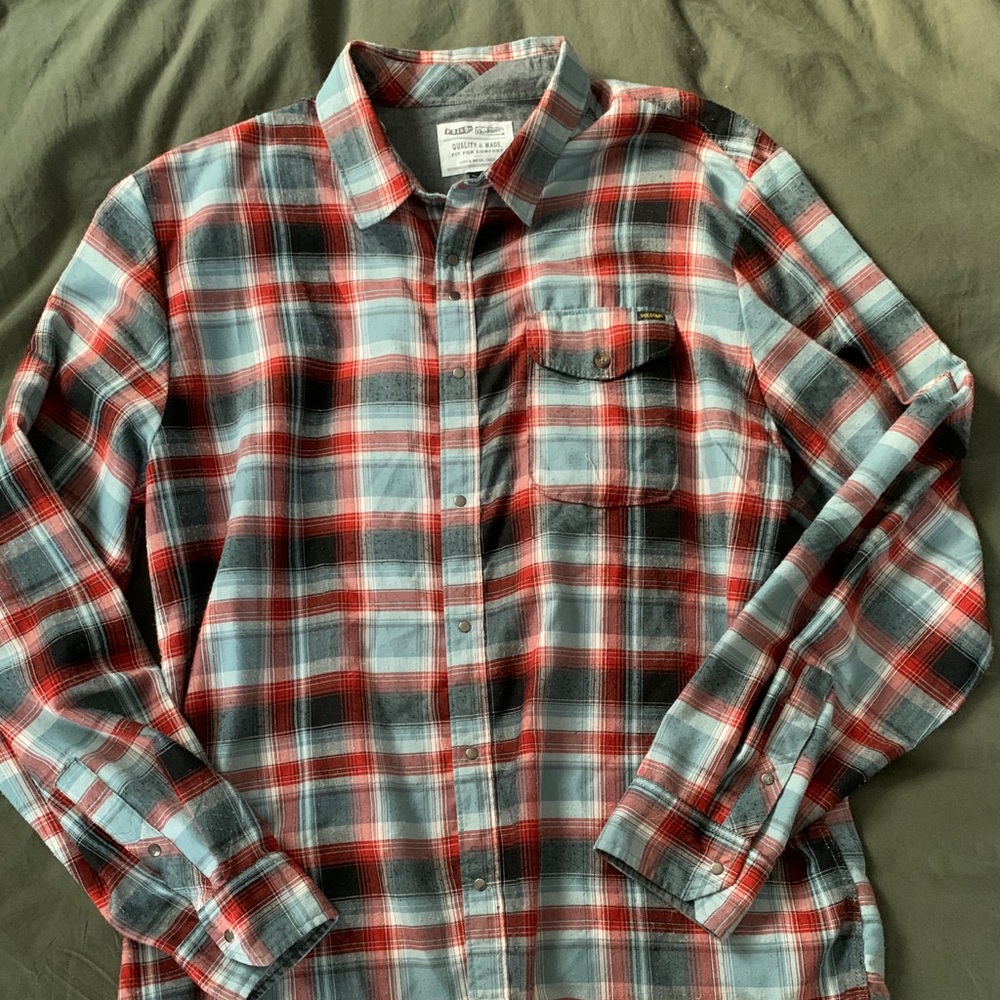Volcom Plaid Long Sleeve Button Up Shirt